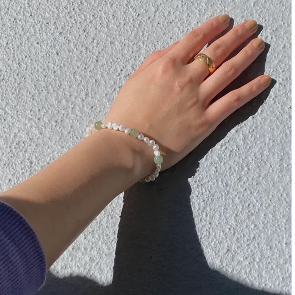 Seree Isabelle Pearl and green jade bracelet